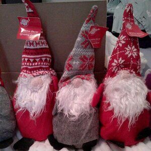 COPY - Lot of 4 CHRISTMAS HOUSE RED/WHITE GNOME WITH WINTER NORDIC PRINT 14"